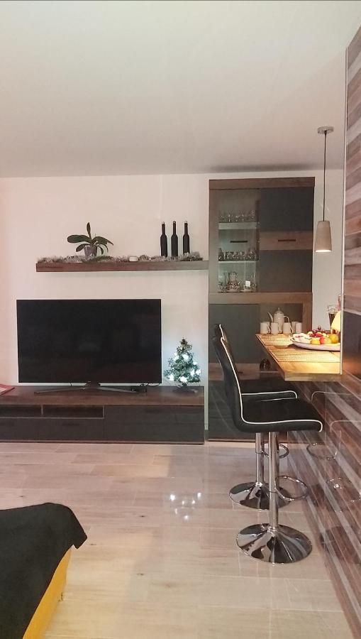 Apartman Navrchu Brezno Eksteriør billede