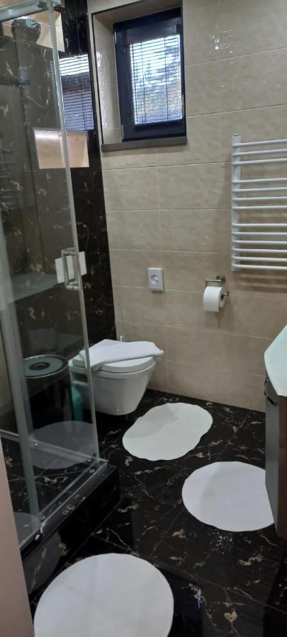 Apartman Navrchu Brezno Eksteriør billede