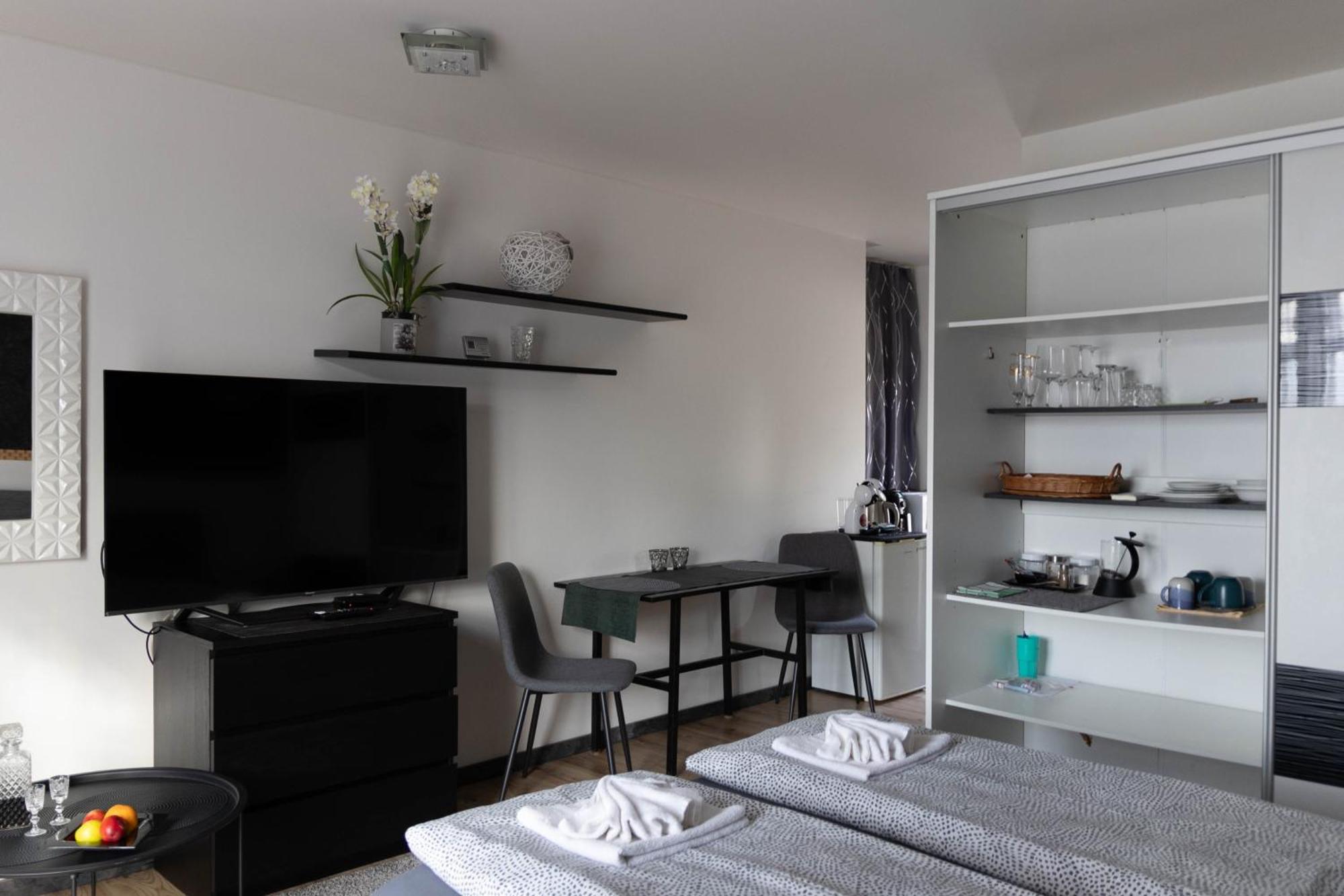 Apartman Navrchu Brezno Eksteriør billede