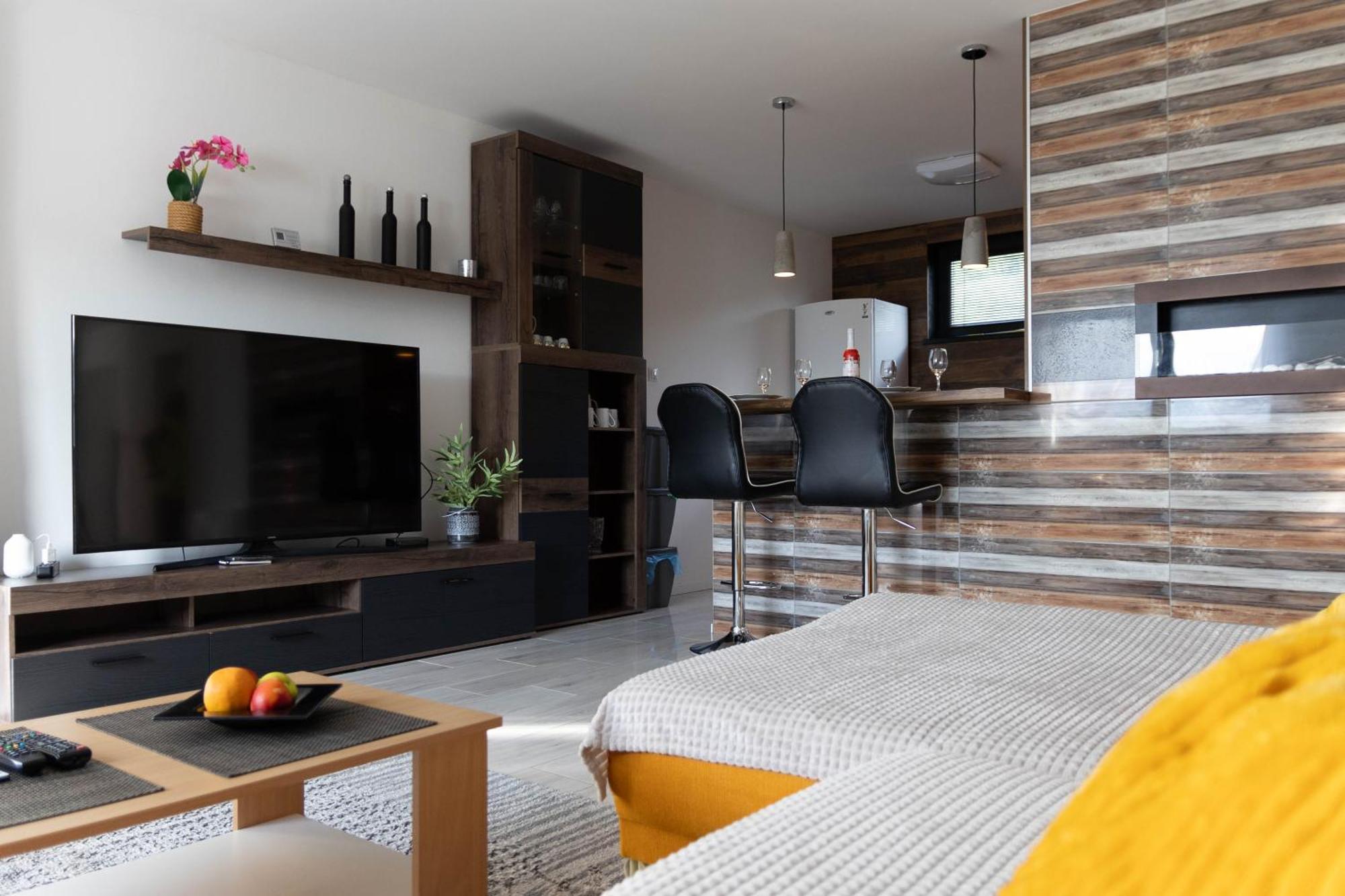 Apartman Navrchu Brezno Eksteriør billede
